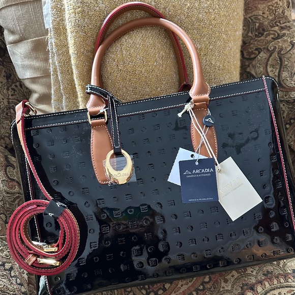 NWT Arcadia Business Large